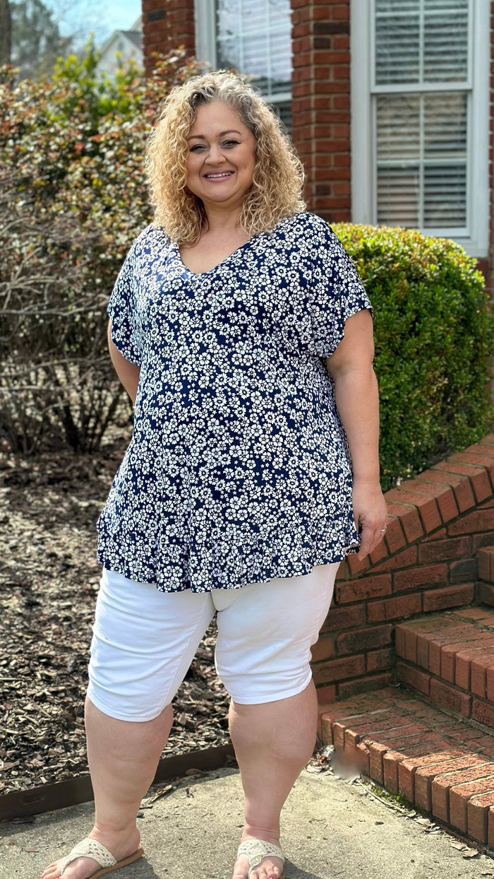 Extended Plus Floral Print Short Sleeve Top